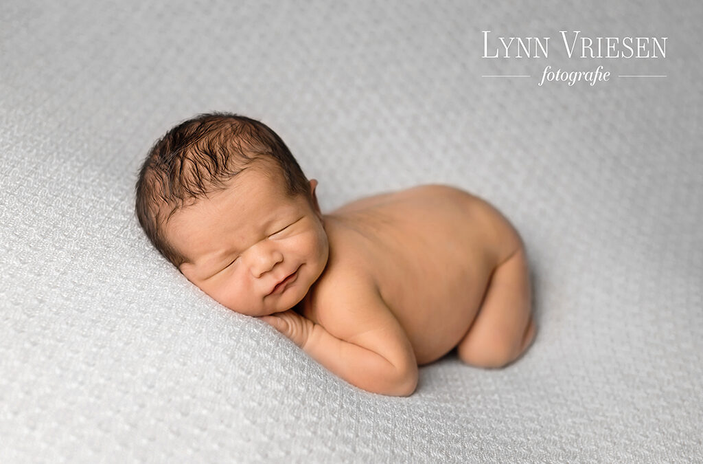 Lorenzo 11 dagen – newborn fotoshoot Zevenaar