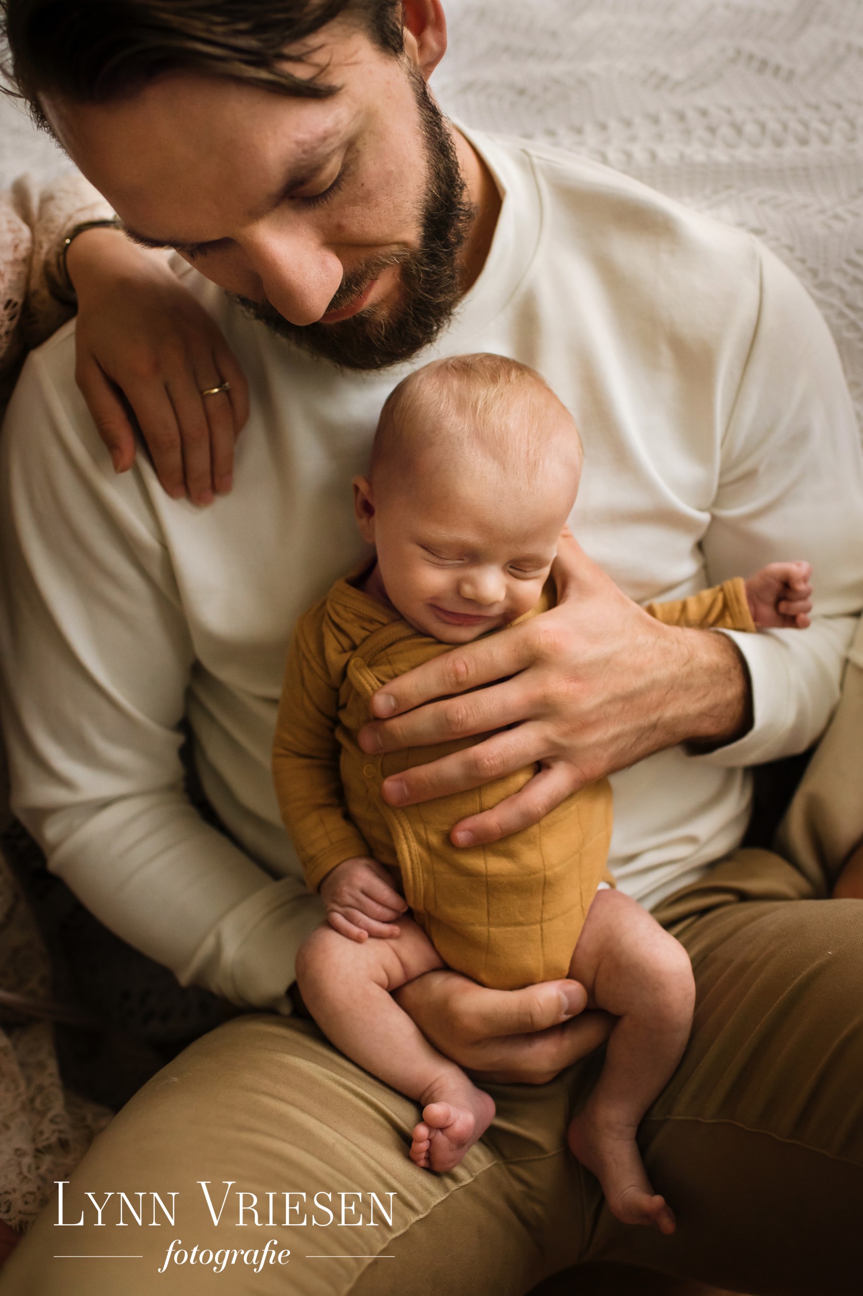 Miles – newborn -23 met logo