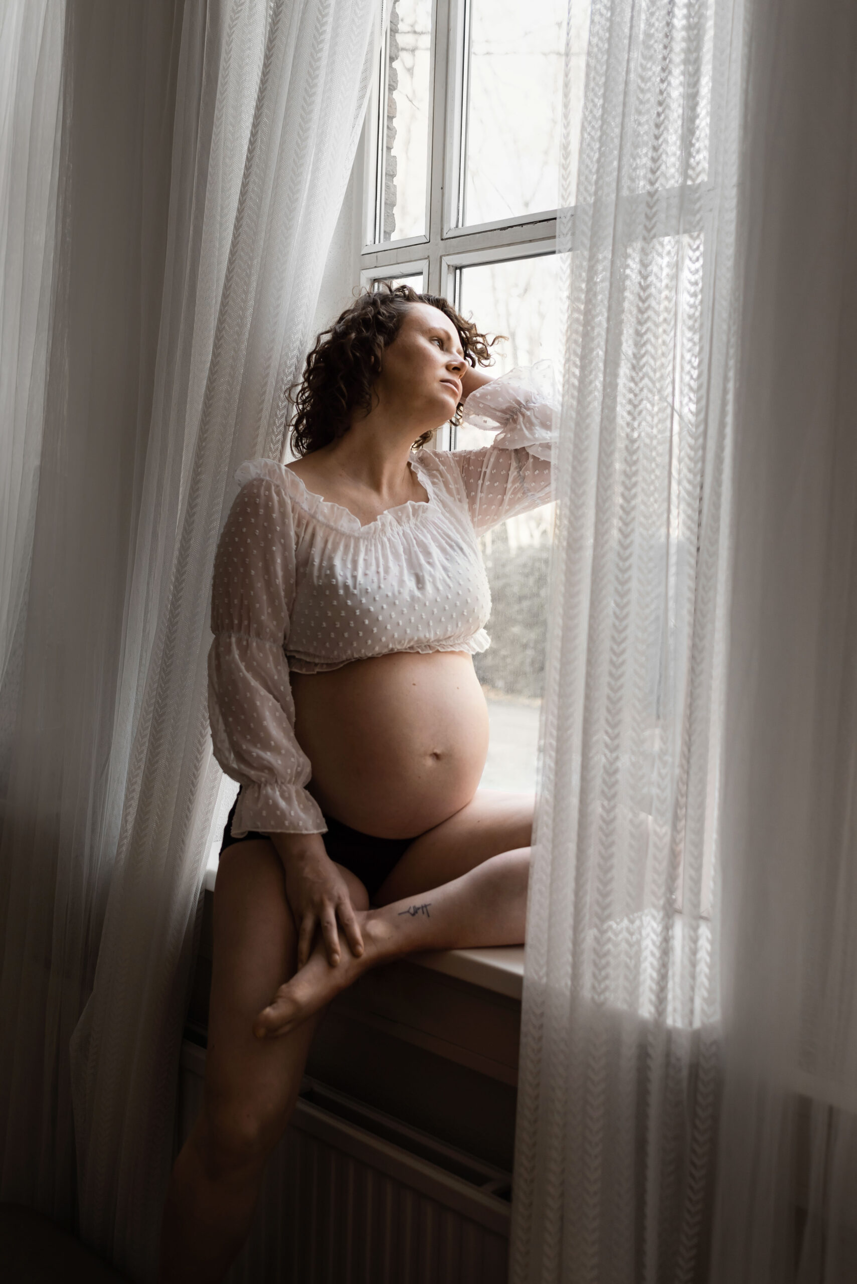 Zwanger fotoshoot Elst 33 weken zwanger