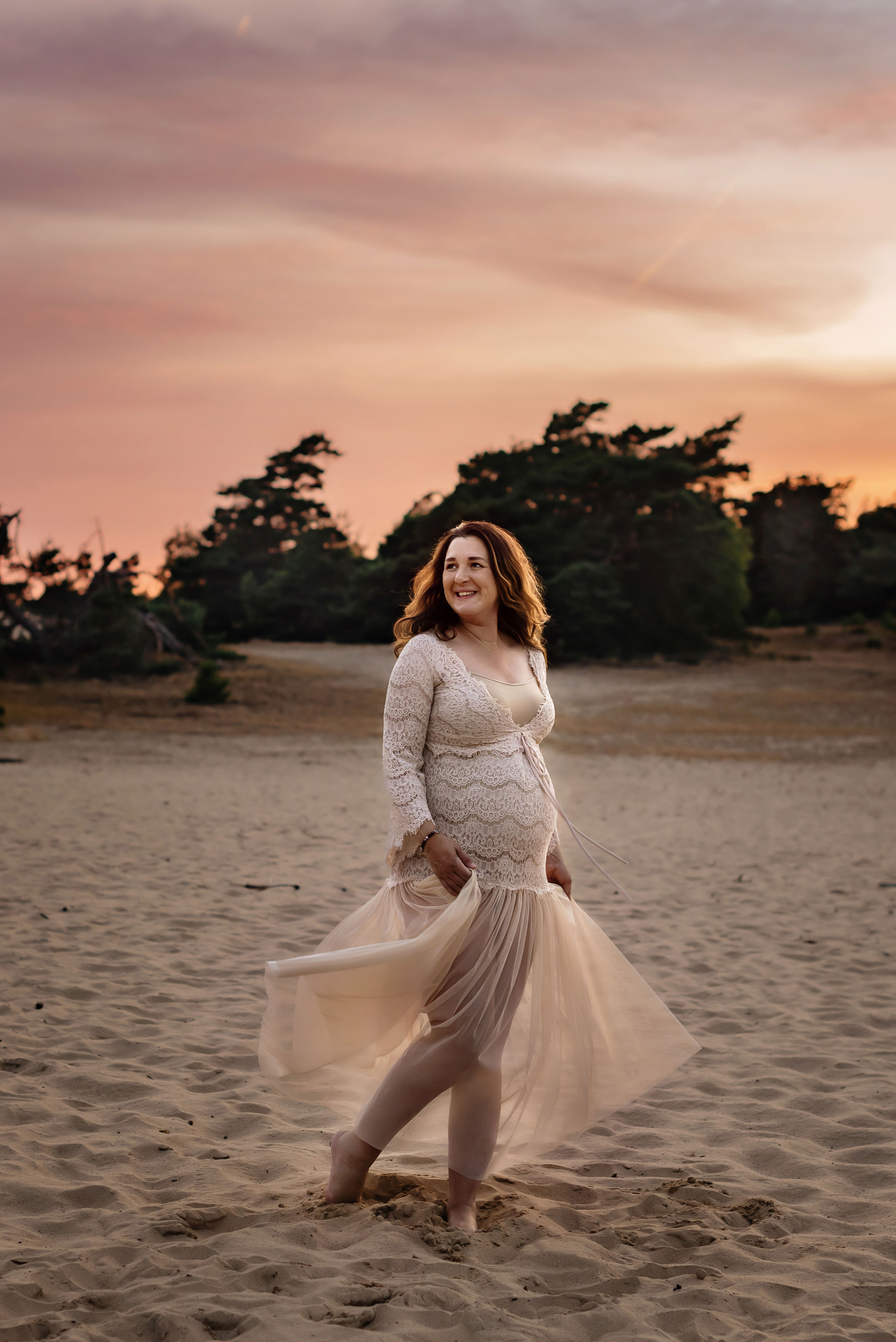 zwangerschapsshoot buiten met jurken