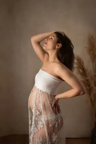 Zwangerschapsjurk wit met kant en borduursel