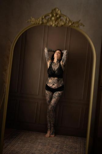 Boudoir fotografie met tatoeages 